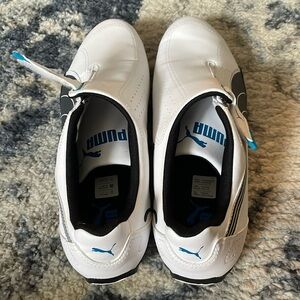 Puma golfing shoes